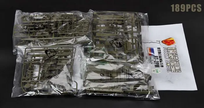 1: 72 4D пластиковая цветная сборная военная модель Россия белый Тополь Межконтинентальный RT-2PM ракета-носитель игрушка для детей - Цвет: opp box