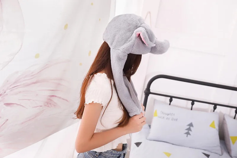 Белая плюшевая динамичная шапка со слоном и ушками с мультяшными животными