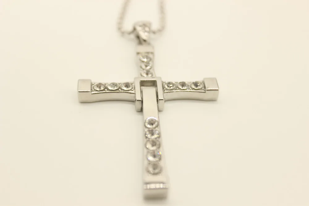 Высокое качество Форсаж знаменитостей вин Пункт Кристалл Иисус крест кулон