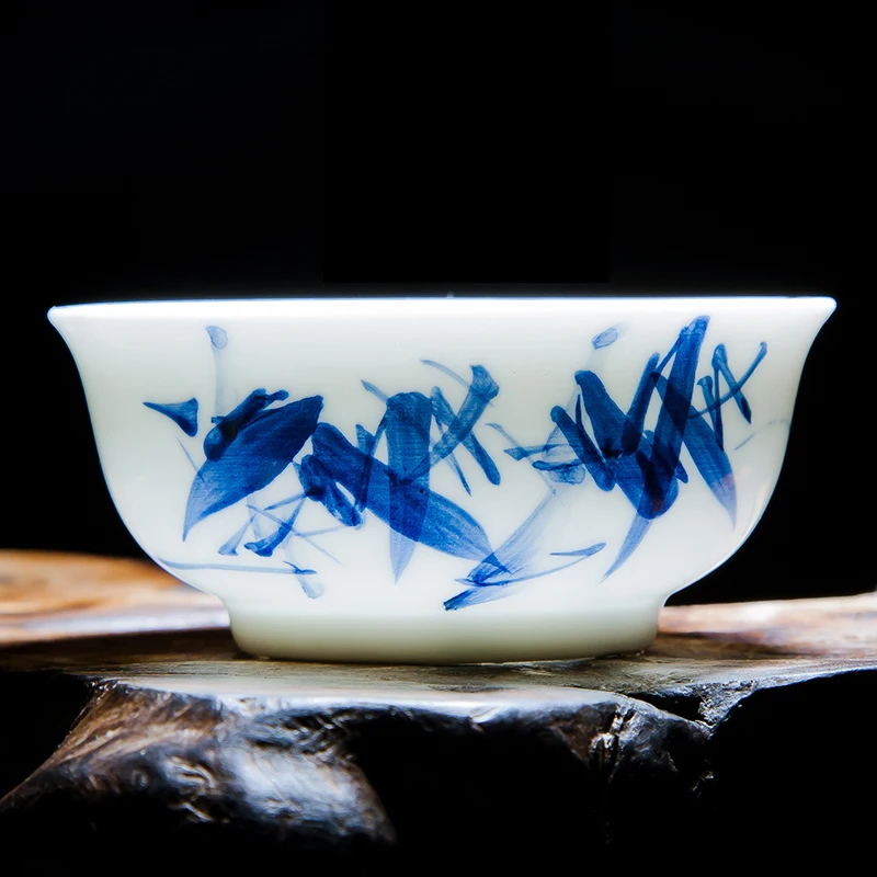 50 мл бутик Лотос чайная чашка Цзиндэчжэнь Bue и белый фарфор зеркальный чайный