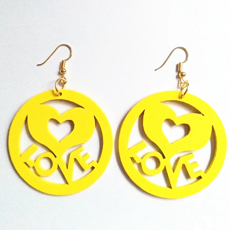 Модные полые деревянные серьги-подвески в форме сердца с резьбой по дереву