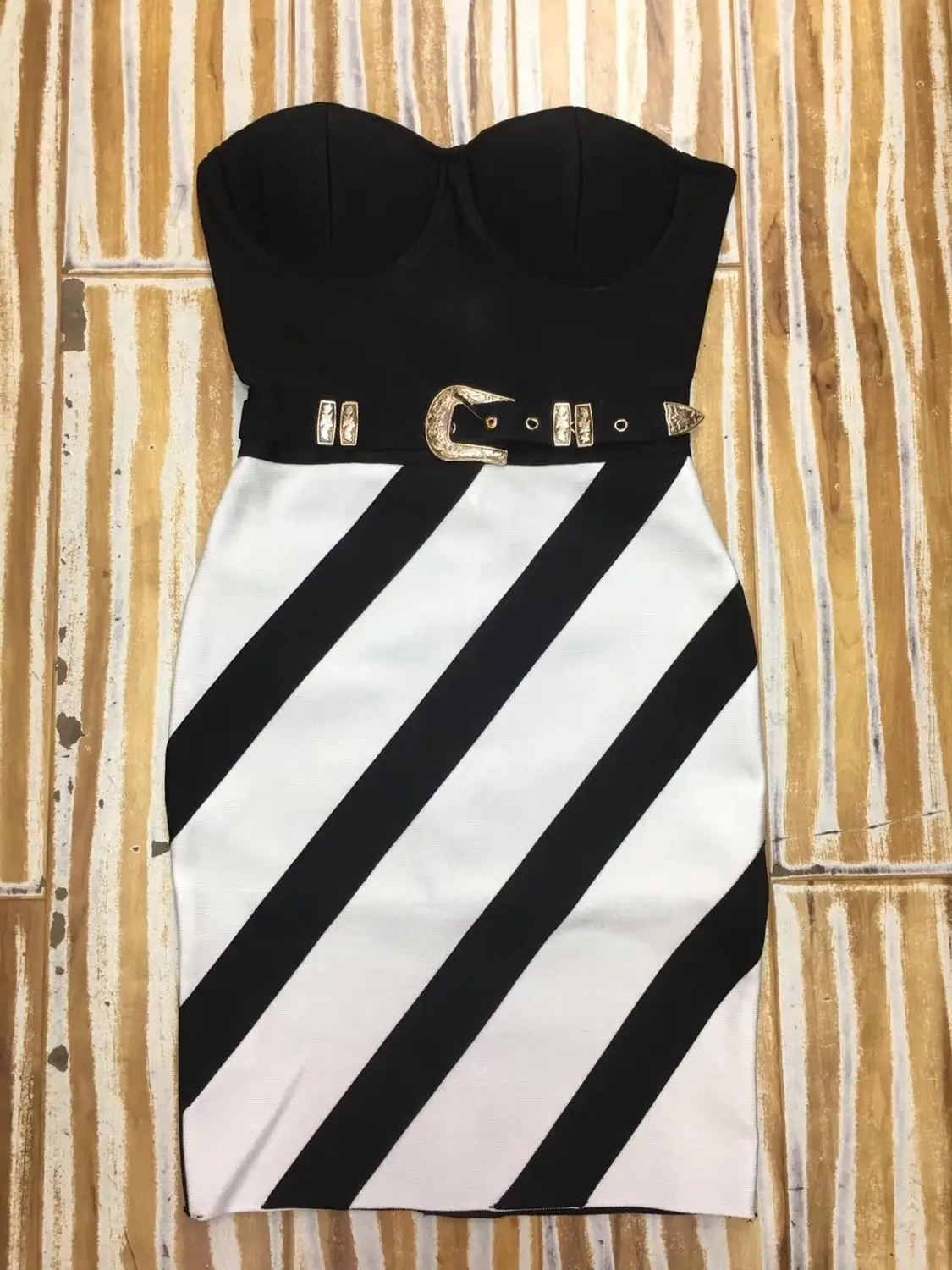 

Women Bandage Dress 2019 Summer Fashion Strapless Striped Sexy Bodycon Bandage Dress Women Party Night Club Dress With Belt