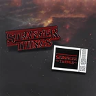 Черная брошь в виде персонажа из фильма научная фантастика, эмалированная брошь в виде персонажа из фильма очень странные дела, джинсовый значок на лацкан, значок для фаната фильма, готическое ювелирное изделие, подарки