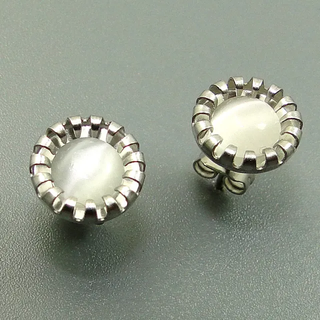 white stone DICAYLUN серьги-гвоздики из нержавеющей стали Кошачий глаз зеленый синий белый опал серьги хирургическая сталь круглые ювелирные изделия Модные женские подарки - Окраска металла: white stone