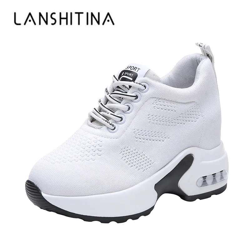 Женские сетчатые кроссовки на платформе белые уличные танкетке 9 5 см