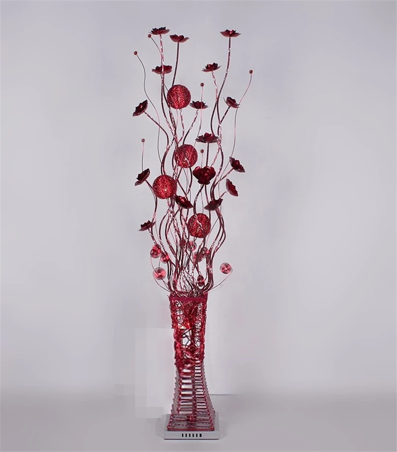 Красивая настольная лампа в виде вазы, модное освещение для дома, изготовленная вручную из алюминиевой проволоки, красная, золотая, пурпурная, серебряная и черная, со светодиодной лампой.