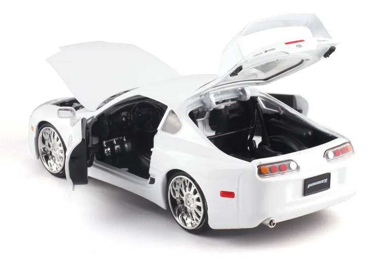 JADA 1:24 высокая имитация сплава Toyota 1995 модель автомобиля 2 открытые двери