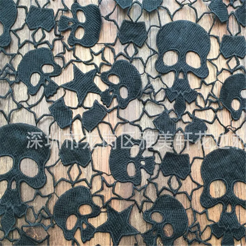 3 ярдов/партия 120 см белое черное кружевное платье с вышитым черепом и белой