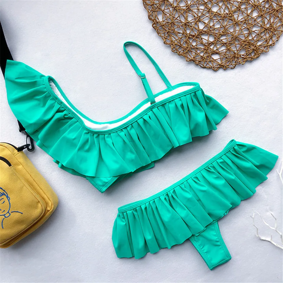 Соблазнительные бикини на одно плечо с оборками 2019 Женский однотонный комплект