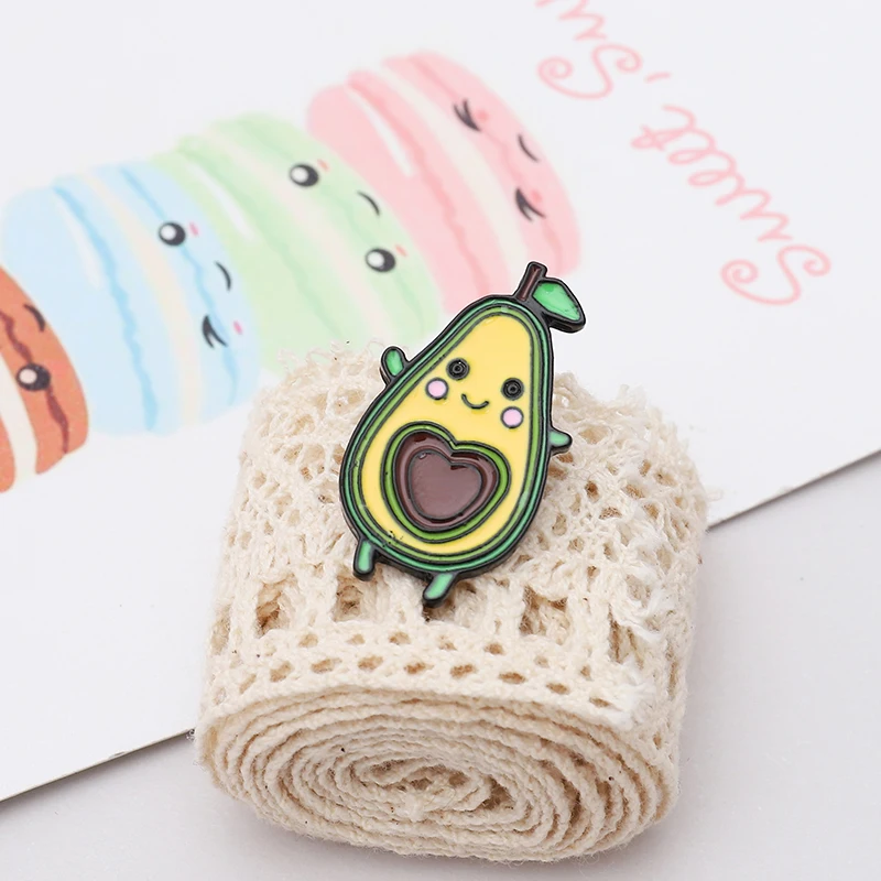 Супер милые авокадо маленькая сестра мультфильм фрукты Броши с сердечком эмаль