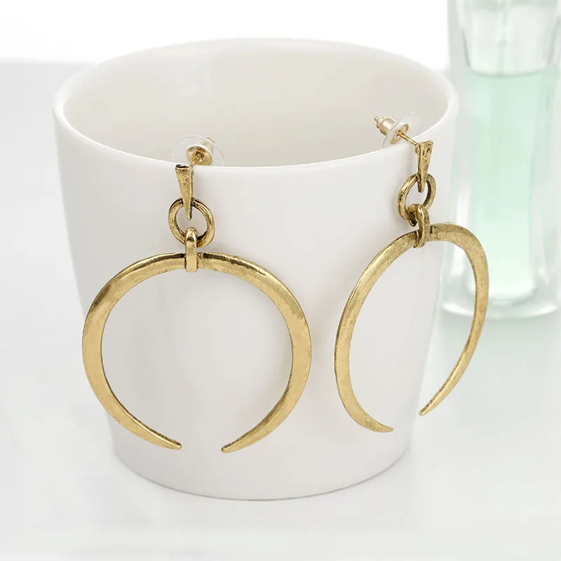 

New fashion accessory Bohemia vintage silver color moon Stud Earrings best gift for lovers girl wholesale