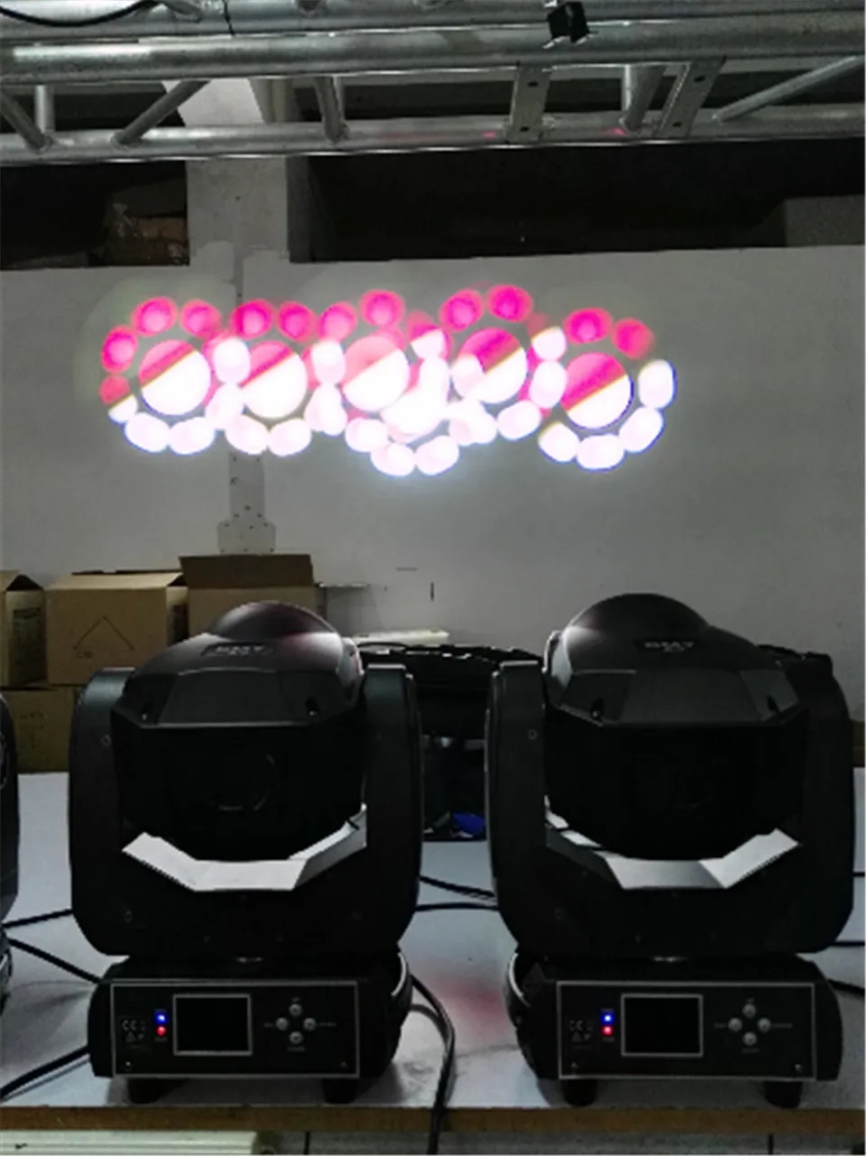 4 шт. 90 Вт LED Moving Head flightcase сценическое освещение 16DMX канал высокого качества