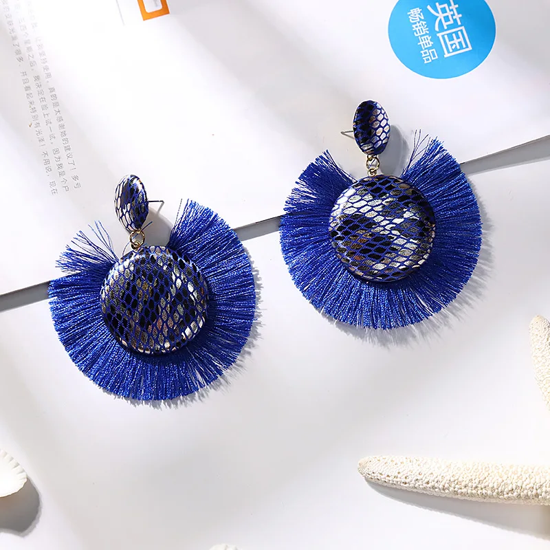 Doreen Box с блестками кисточка штифт серьги для женщин 2019 мода бахромой Круглые