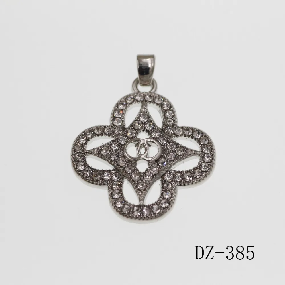 Женская серебряная подвеска в виде клевера | Украшения и аксессуары