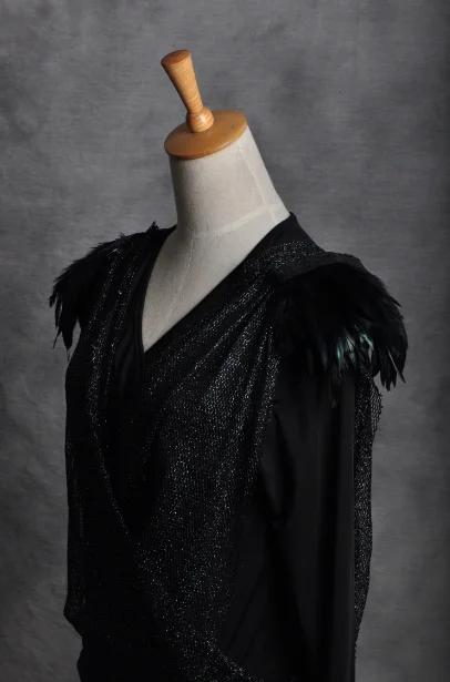 Карнавальный костюм эполетт большая брошь на плечо с кисточками эполеты шипы