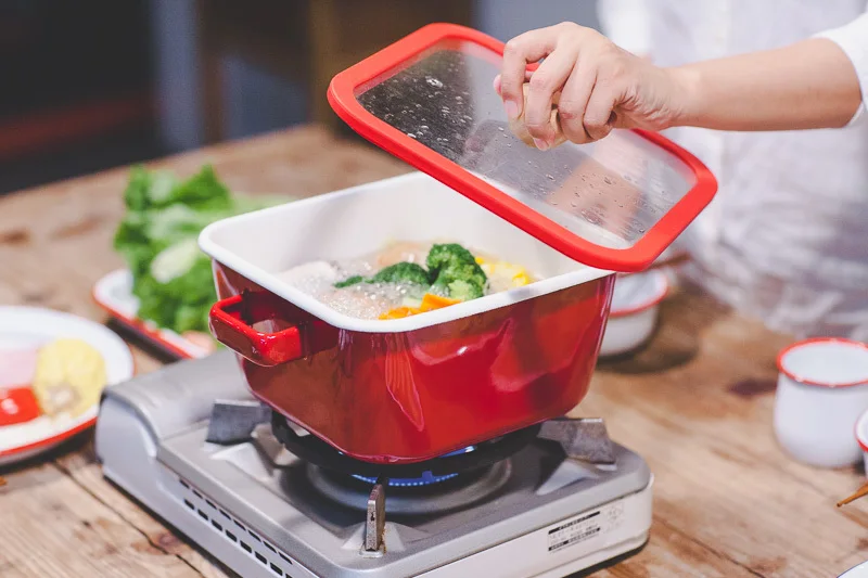 Японский стеклянный горшок с красными искусственными ушками утолщенный