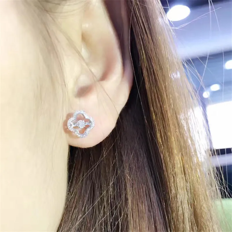Женские серьги гвоздики с натуральным бриллиантом LASAMERO 0.096CT 18 К белое золото