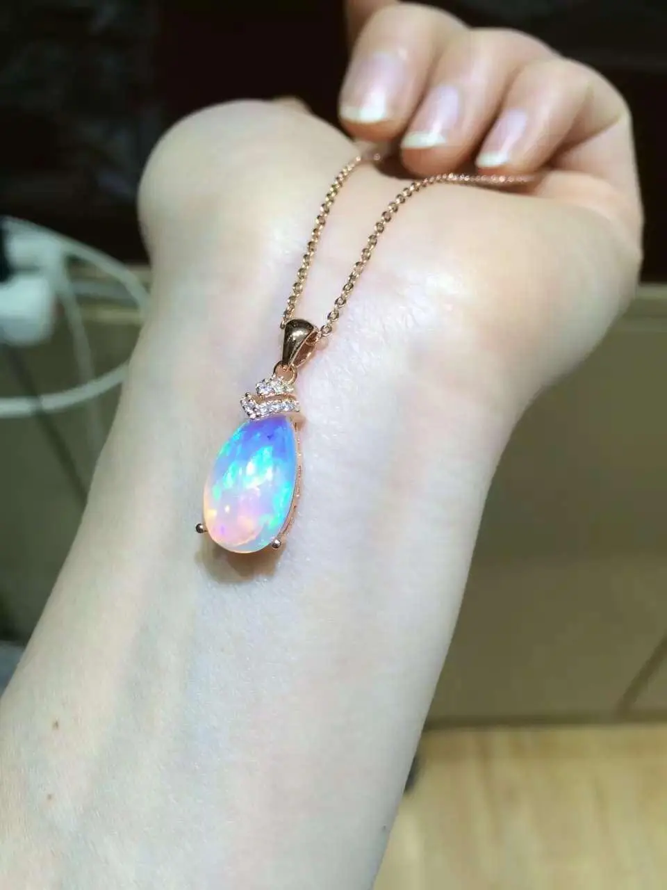 100% NATURAL ETHIOPIAN WELO FIRE OPAL CABOCHON PENDANT 9.6*16.6mm | Stones