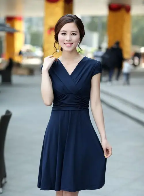 Платья новые повседневные модные длинные узкие однотонные платья с коротким