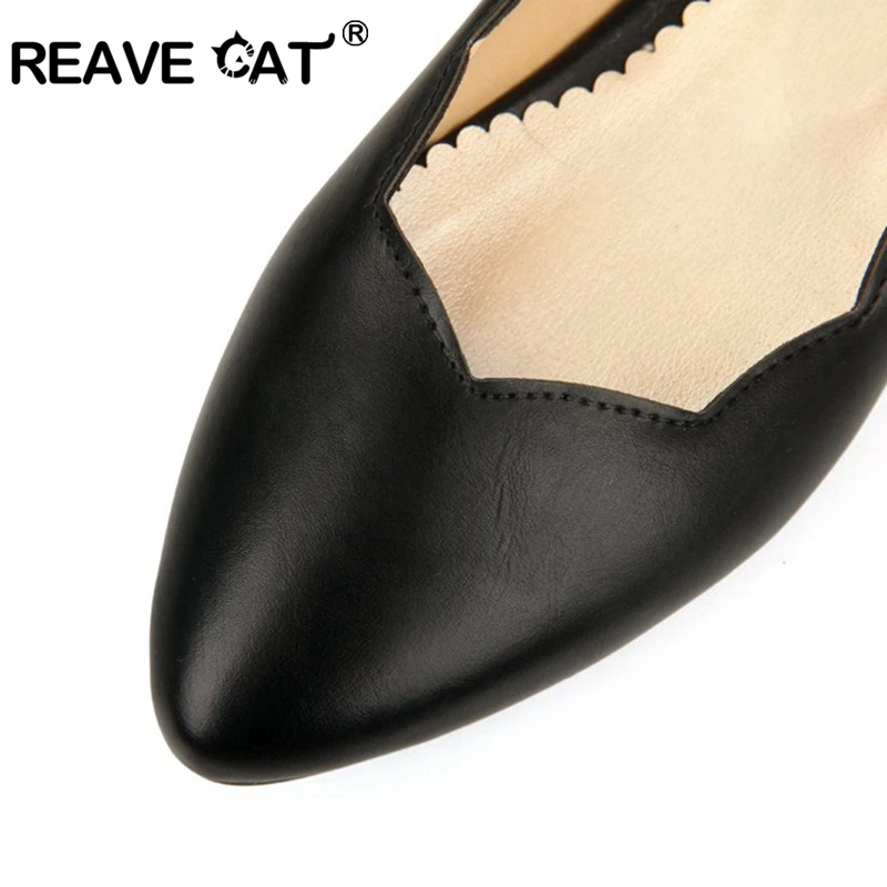 Женские кожаные туфли REAVE CAT весенне Летние повседневные черные на плоской