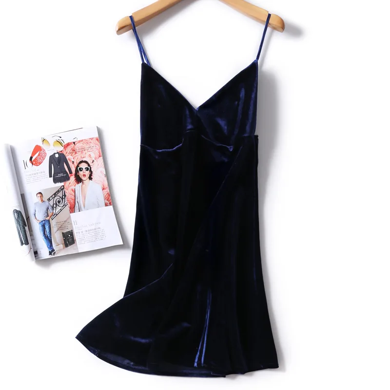 Женская сексуальная бархатная ночная рубашка без рукавов с V образным