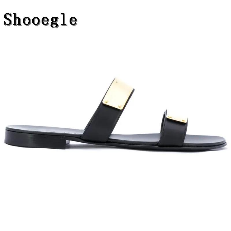 SHOOEGLE/летние мужские Нескользящие пляжные туфли модные сандалии на плоской подошве с металлическим украшением повседневные кожаные шлепанцы Мужские EU38-EU46
