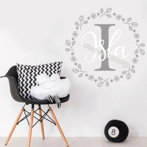 Персонализированная Детская Наклейка с инициалом имени на стену листья ветки