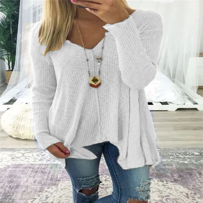 Женский трикотажный свитер с вырезами на плечах v-образным вырезом и длинными