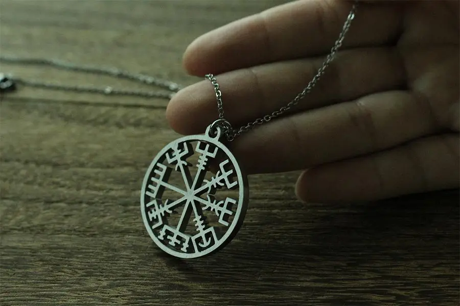 1 шт. Викинг один символ скандинавских руник кулон ожерелье руны викингов Vegvisir подвеска с компасом