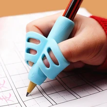 1-3 Pcs เด็กเขียนปากกาดินสอปากกาผู้ถือเด็กการเรียนรู้การปฏิบัติซิลิโคนปากกา Aid แก้ไขอุปกรณ์นั...
