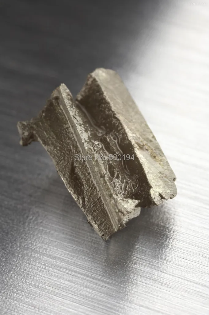 

Scandium Metal Sample! .50 gram 99.95% VAC PACKED