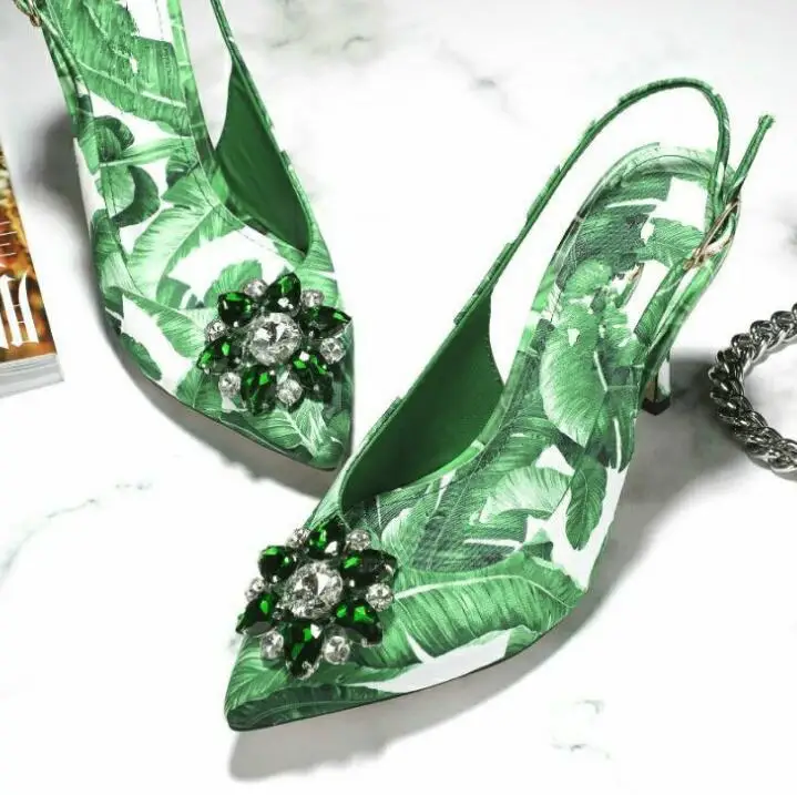 

Туфли-лодочки женские на высоком каблуке, пикантные, с принтом зеленых банановых листьев, блестящие, с кристаллами и цветами, заостренный носок, Свадебная обувь для невесты