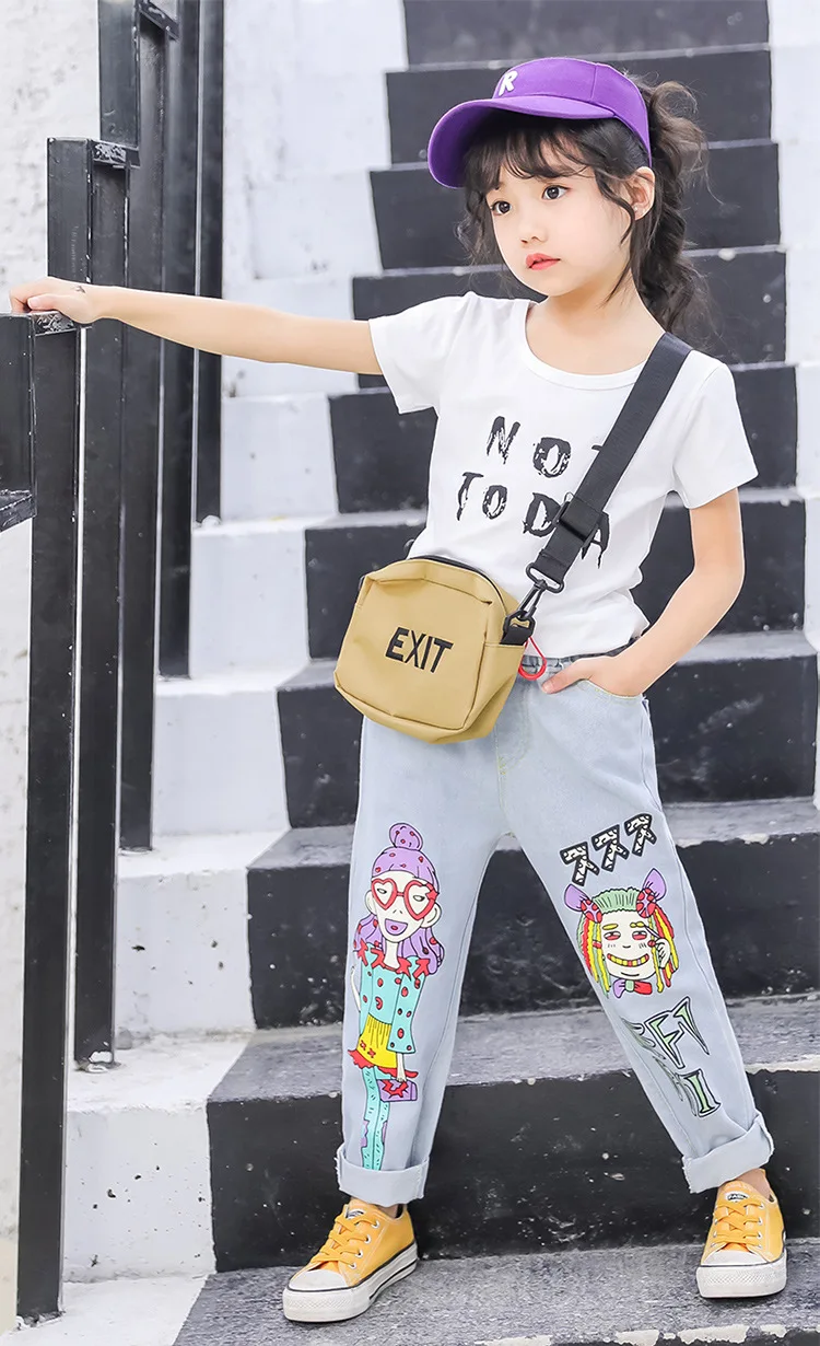 ZSIIBO Girl's jeans Girls nine points jeans new autumn clothes cartoon anime beauty jeans