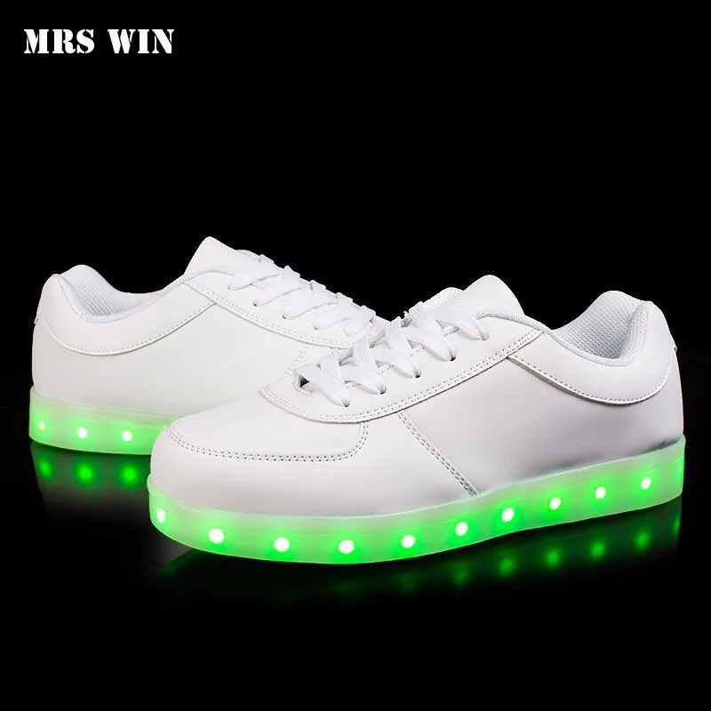 2017 Led Shoes Girl &ampboy Light Up with Causal Luminous Sneakers Tenis Feminino Glowing Female Slippers | Детская одежда и обувь