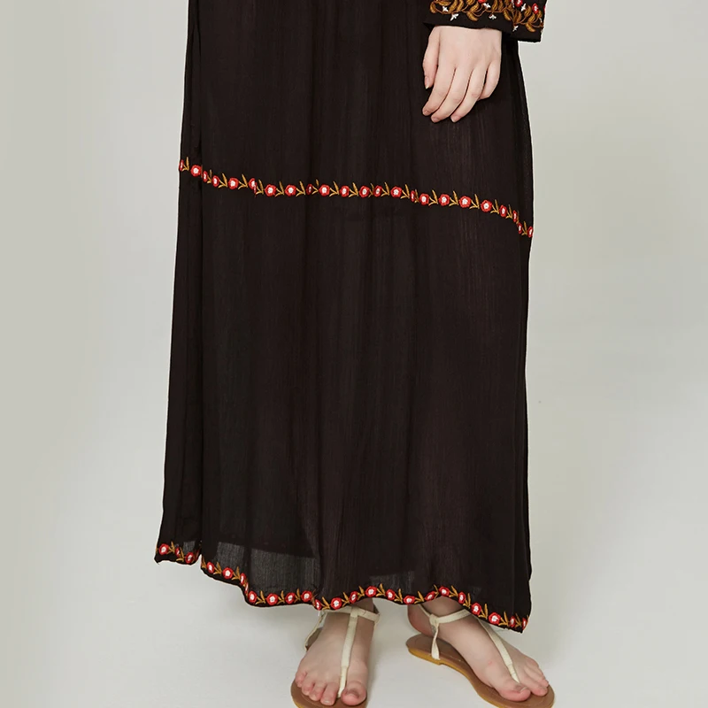 

Summer new Bohemian travel long holiday embroidery flower V collar high waist ethnic wind beach dress