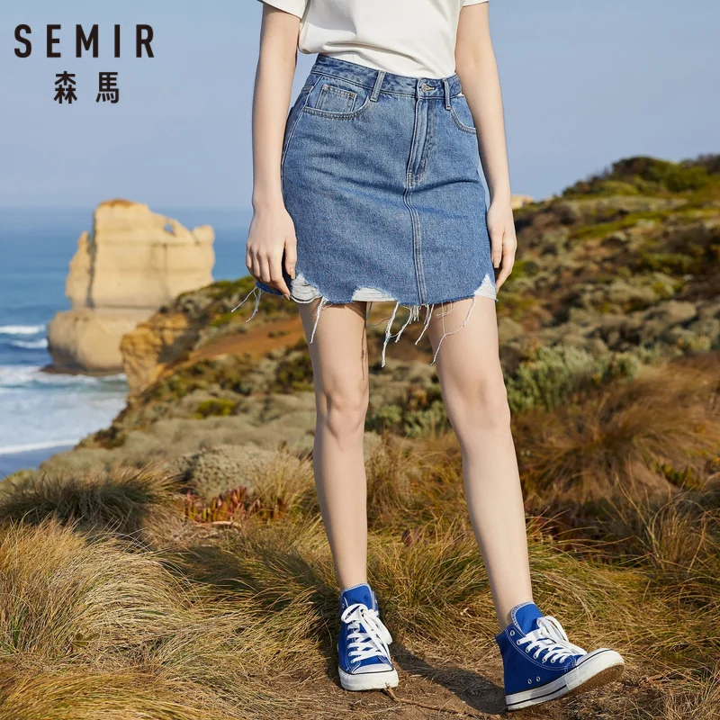Женская джинсовая юбка SEMIR летняя облегающая трапециевидной формы с прорезями по