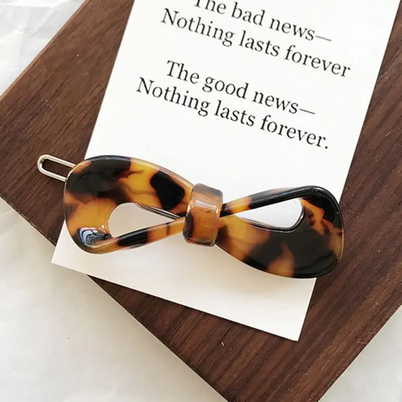 

Women Korean Minimalist Style Hair Clips Vintage Leopard Amber Tortoise Color Hairgrips Geometric Circle Bowknot Shape Straight