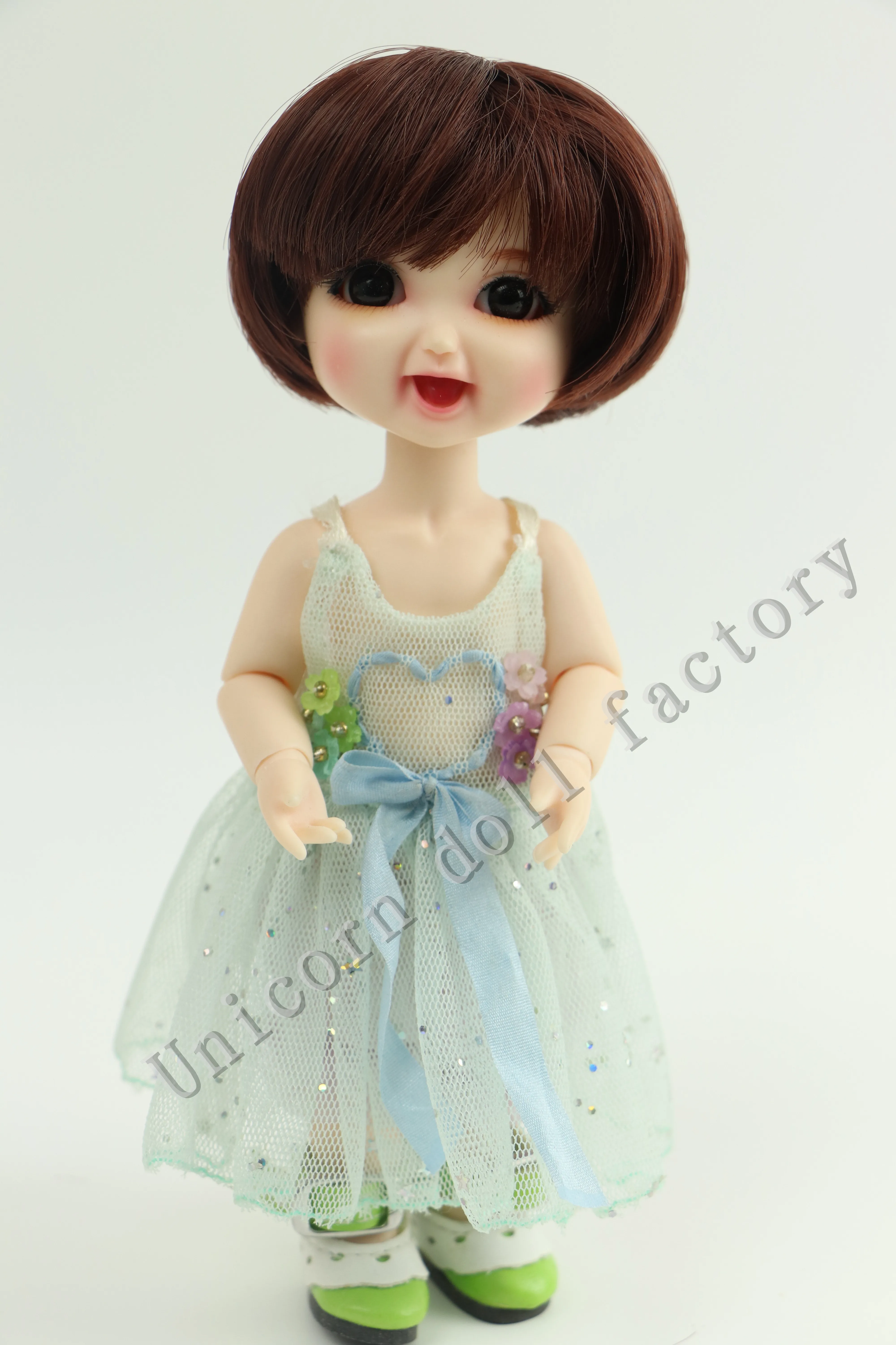 

BJD 1 / 8 maize Baby Fashion Doll free eyes