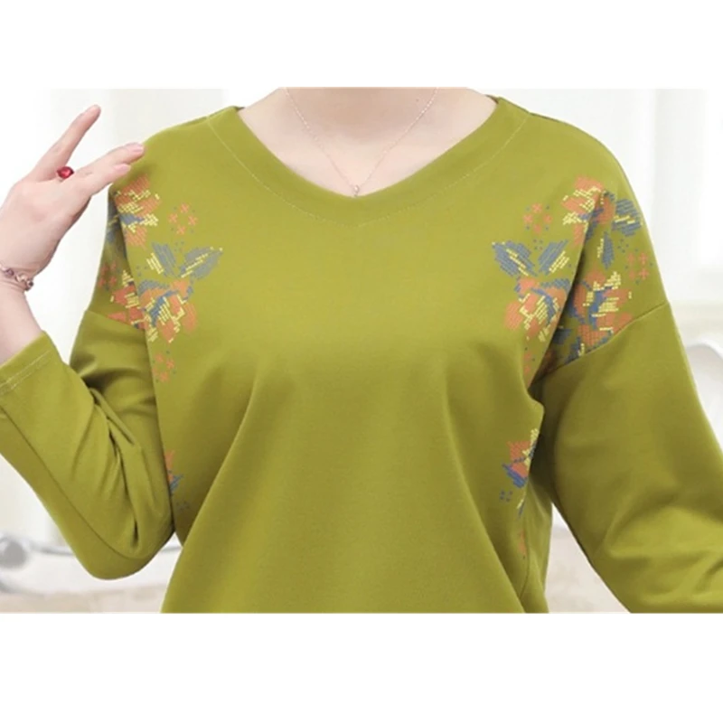 

Middle Aged Fall 2 Pieces set Women Sporting Set 2020 Loose V-Neck Print tops+Pants Sportswear Ladies Casual Clothing Set 4XL