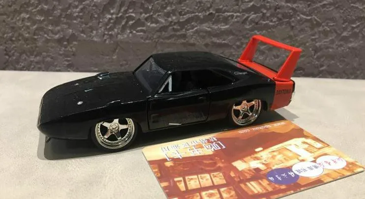 1:32 Масштаб сплава Модель автомобиля, высокая моделирования Dodge зарядное устройство 1969, металлическое литье, коллекция модель автомобиля