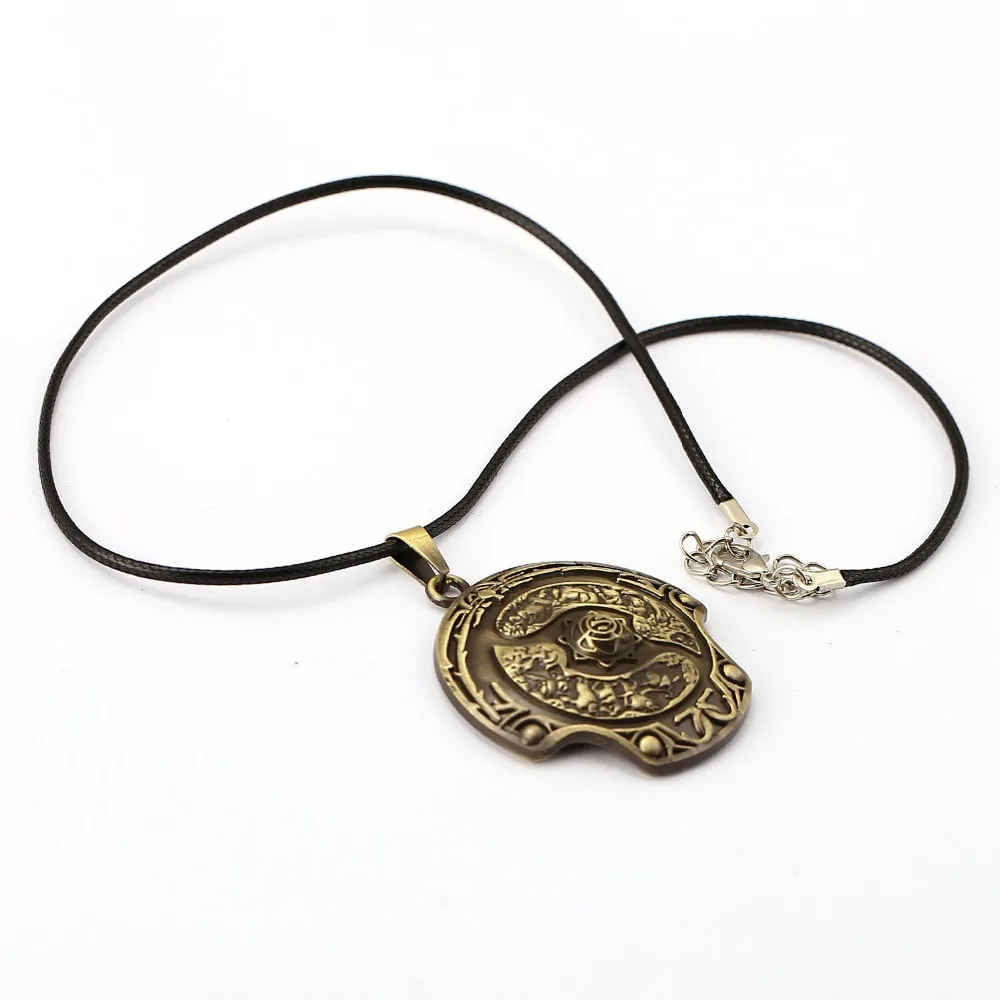 

MS Jewelry DOTA 2 Choker Necklace Immortal Champion Shield Pendant Men Women Gift Game Accessories