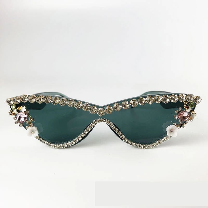 Цветные цельные прозрачные солнцезащитные очки кошачий глаз без оправы Стразы