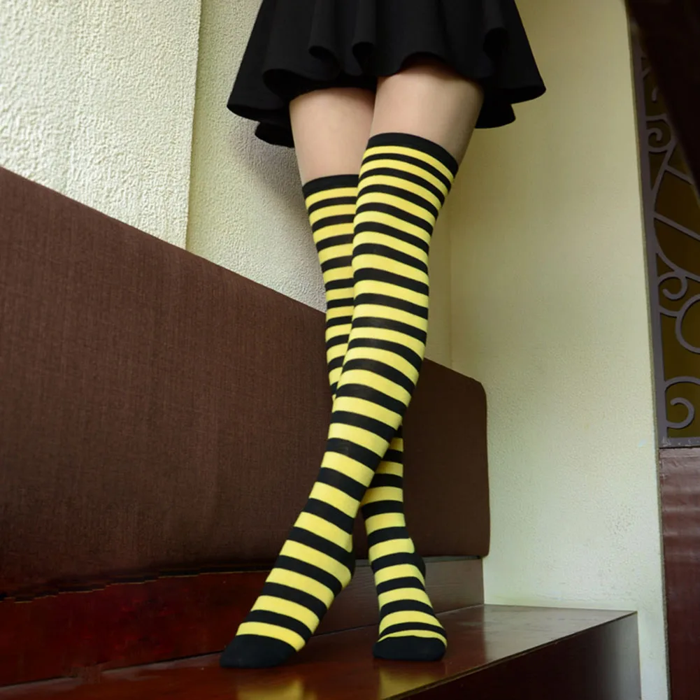 Осенне-зимние женские полосатые высокие эластичные теплые длинные носки выше