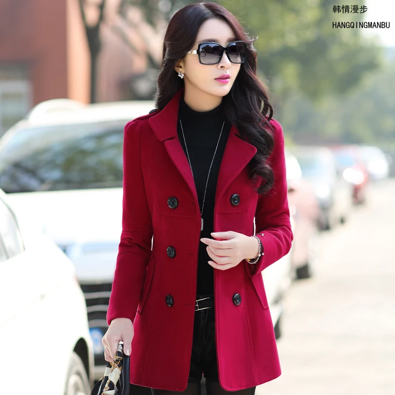 Женское приталенное шерстяное пальто однотонное двубортное ярких цветов с