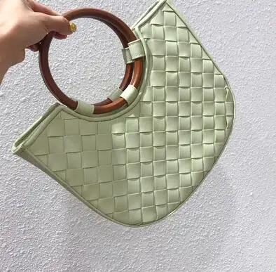 Тканые Сумки из искусственной кожи, женские сумки с кольцом и деревянной ручкой, яркие цвета, Большая вместительная сумка для покупок, женская фирменная корзина, новинка - Цвет: green