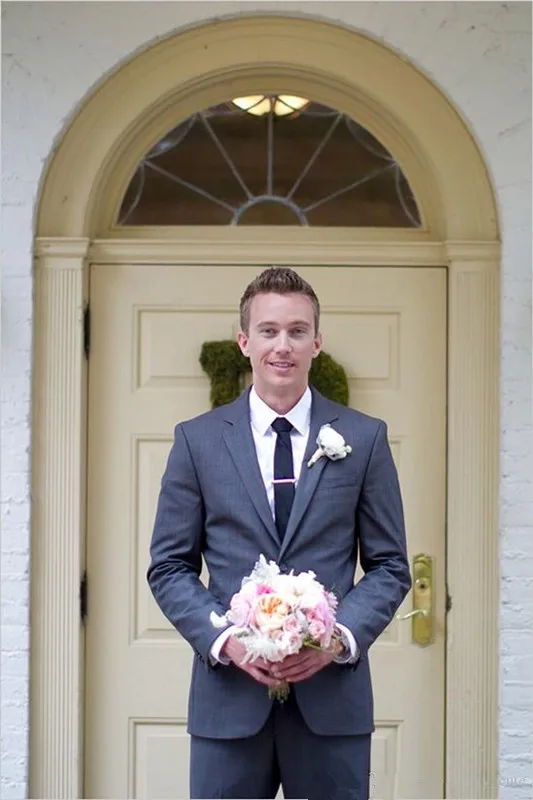 Дешевые серые свадебные костюмы на заказ с зубчатым отворотом лучшие мужские