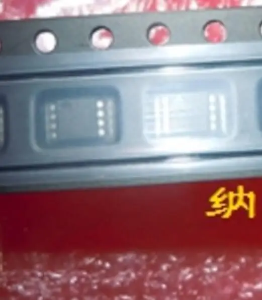 tlv3702