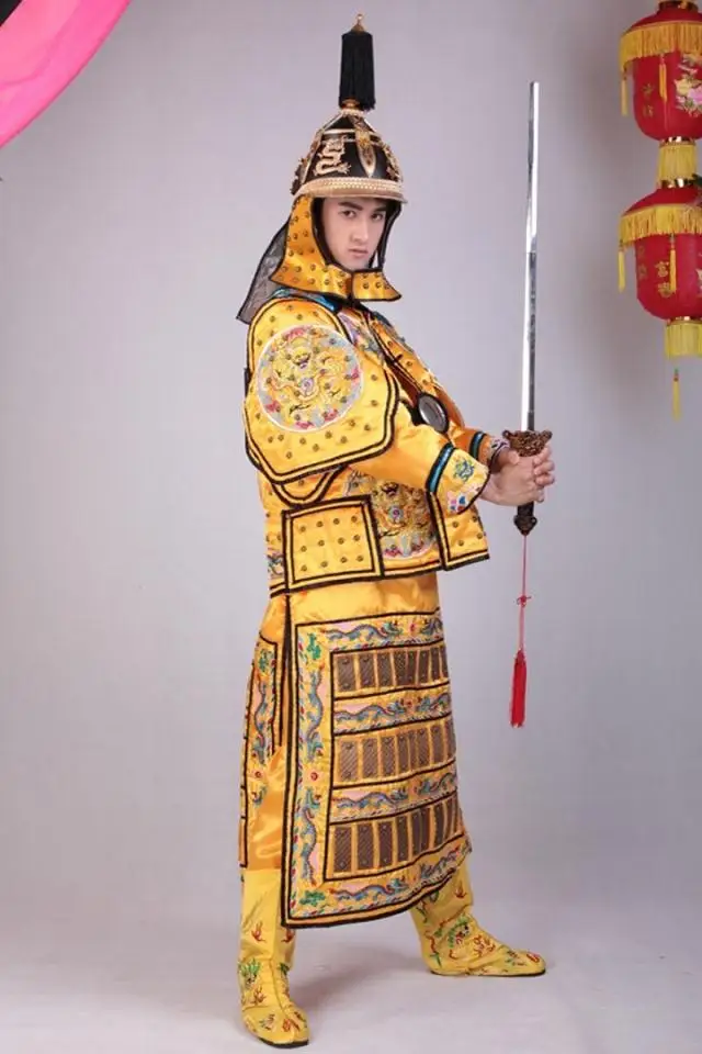 Костюм императора династии Цин выходящий для войны марширующий костюм вышитый