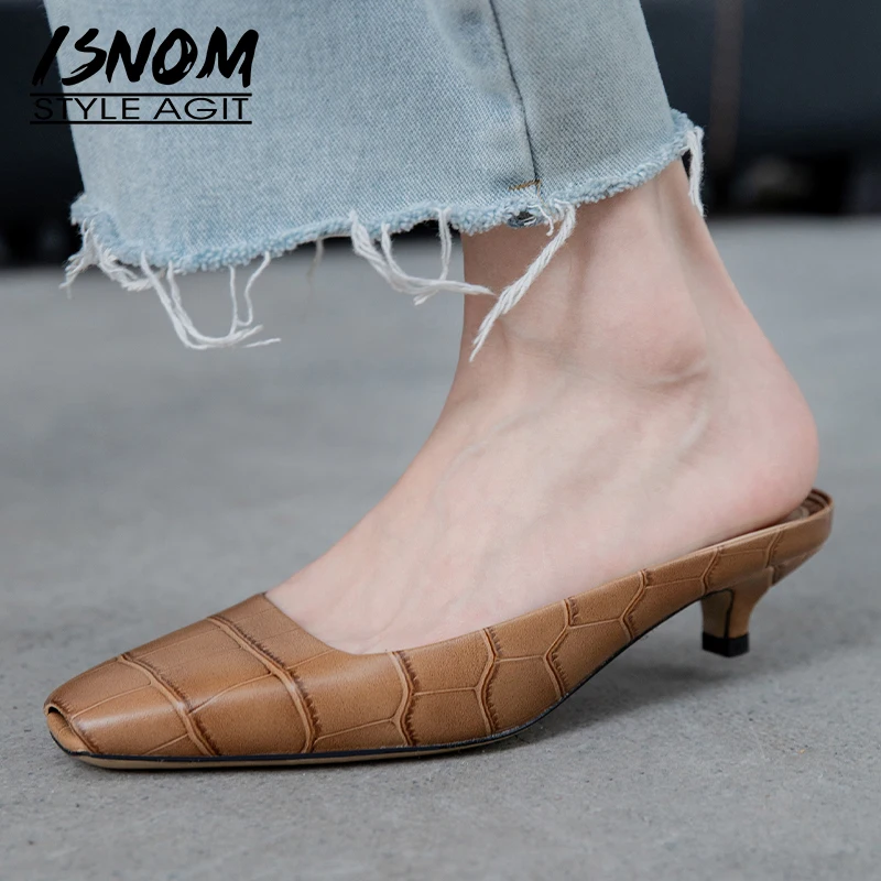 ?? ISNOM エンボス牛革スリッパ女性 2019 新しい女スライド靴女性の正方形のつま先猫かかとミュール靴ファッションパーティー靴
