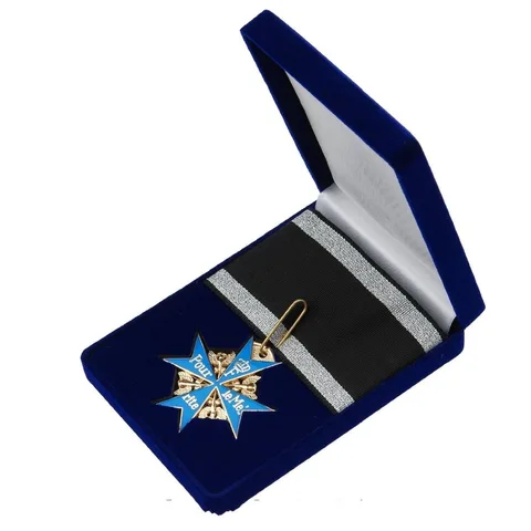 Медаль в стиле милитари с лентой и коробкой